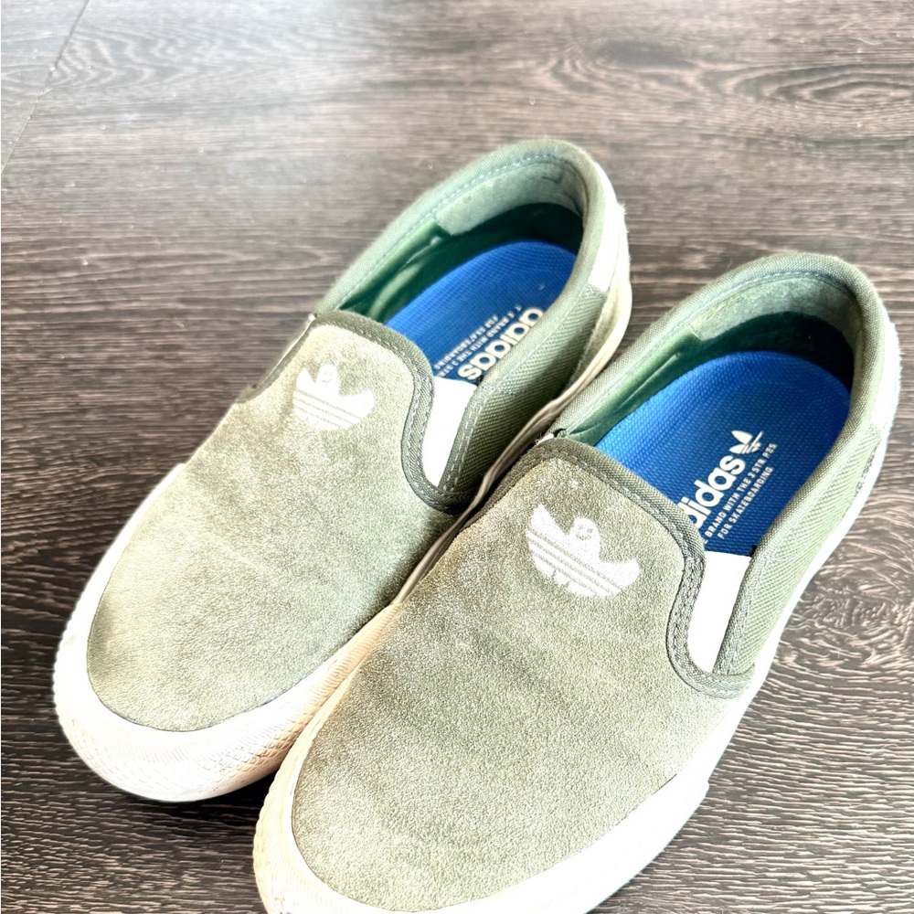 adidas Shmoofoil Slip-On Sneakers M6/W7